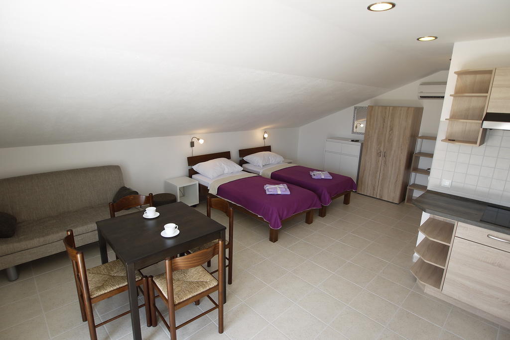Paklenica Sport Apartments Starigrad Paklenica Δωμάτιο φωτογραφία