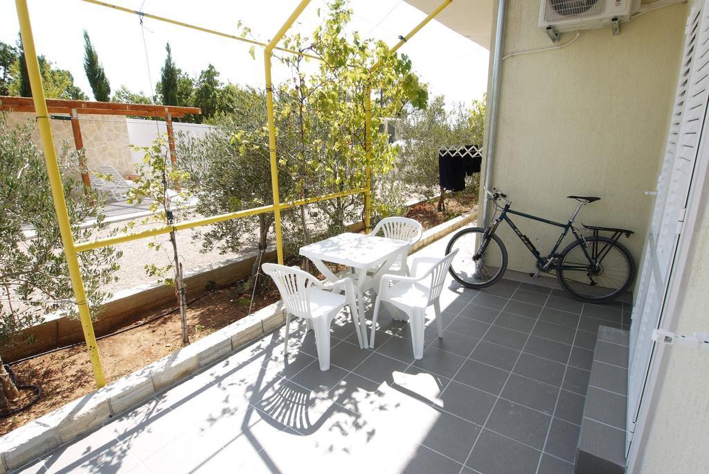 Paklenica Sport Apartments Starigrad Paklenica Δωμάτιο φωτογραφία